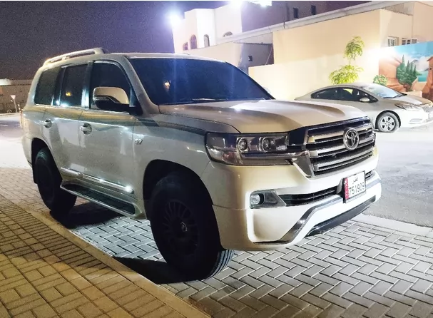 Used Toyota Land Cruiser For Sale in Doha #5076 - 2  image 